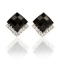 Free Shipping $10 (mix order) New Fashion Vintage Black Stones Crystals Stud Earrings Black Jewelry E086