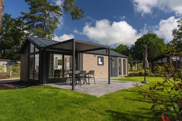 Loevestein Comfort met Hottub - 4 personen