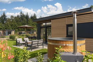 Cannenburch Deluxe met Hottub - 4 personen